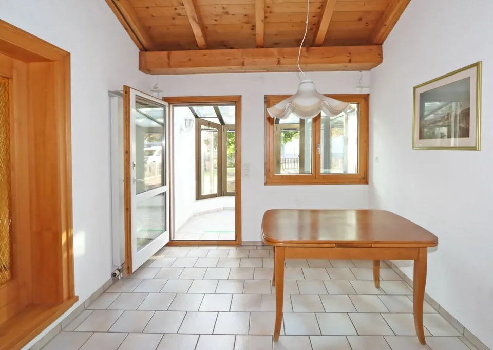 Doppeleinfamilienhaus an familienfreundlicher, ruhiger und zentraler Lage in Netstal – Foto 13 von 18