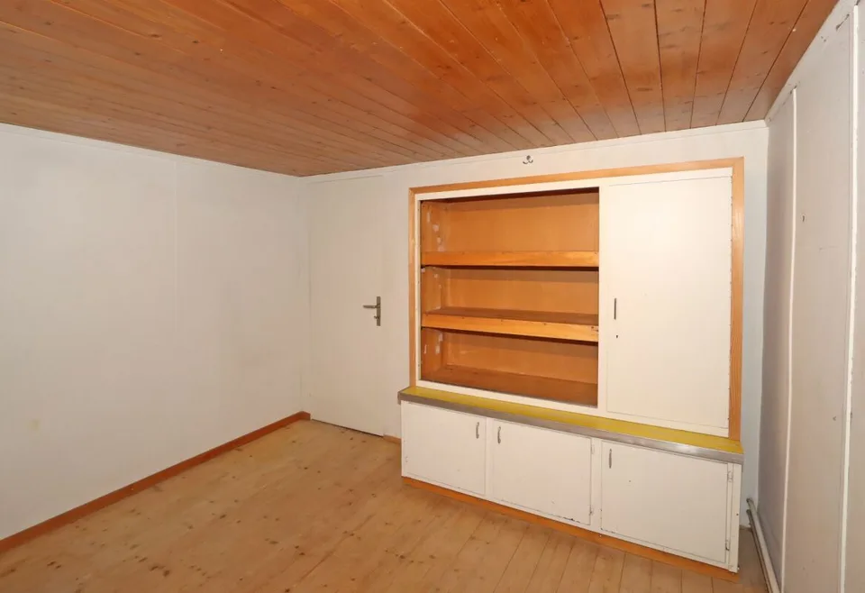 Doppeleinfamilienhaus an familienfreundlicher, ruhiger und zentraler Lage in Netstal – Foto 15 von 18