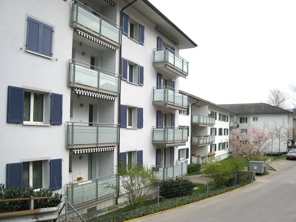 Bright 4.5-room apartment in a well-maintained property for rent – photo 2 of 9