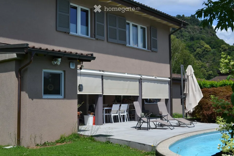 Einfamilienhaus mit unabhängigem Bungalow in Gravesano – Renoviert im Jahr 2025 – Foto 2 von 20