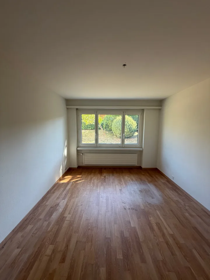 Charmante 3.5-Zimmer-Wohnung mit Balkon und schöner Aussicht in Birmensdorf – Foto 11 von 16