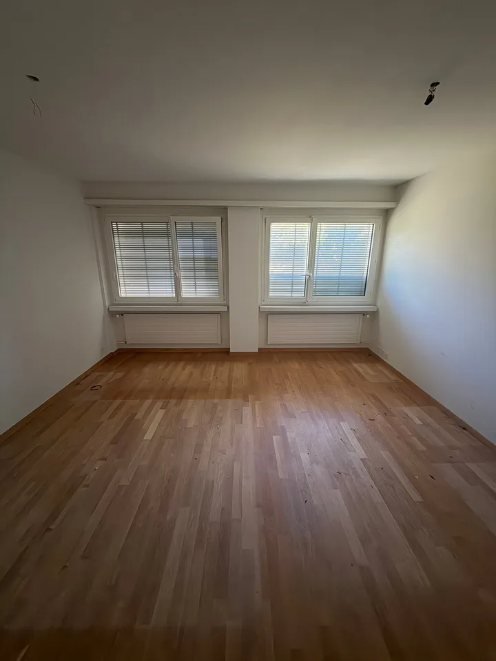 Charmante 3.5-Zimmer-Wohnung mit Balkon und schöner Aussicht in Birmensdorf – Foto 10 von 16