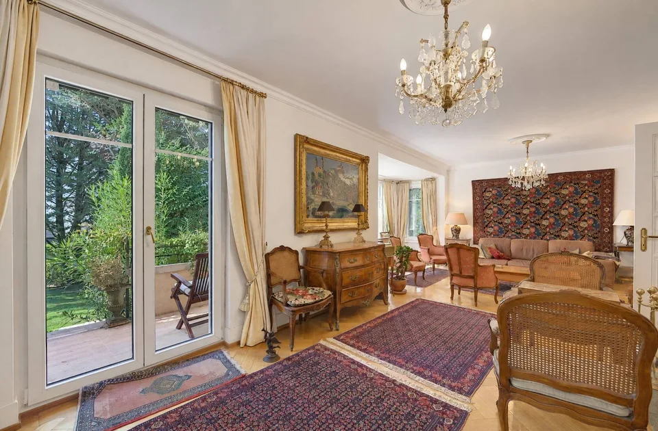 Casa affascinante con bel giardino in un quartiere tranquillo – foto 4 di 12