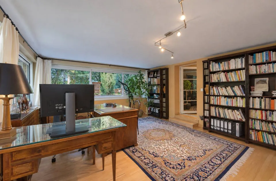Casa affascinante con bel giardino in un quartiere tranquillo – foto 10 di 12