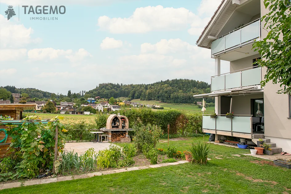 Due appartamenti. Una casa. Molte possibilità per un investimento. – foto 19 di 22