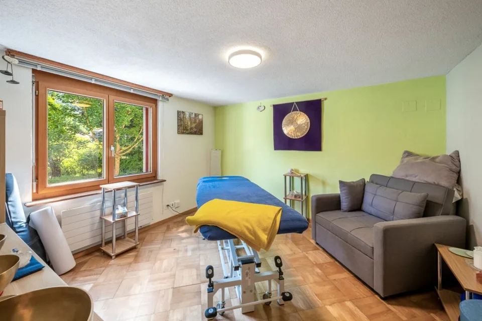Attractive 6.5 room row house for rent in Ennenda near Glarus – photo 6 of 12