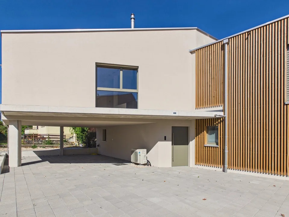 Villen-Doppelhaus neu von hohem Standard – Foto 2 von 11