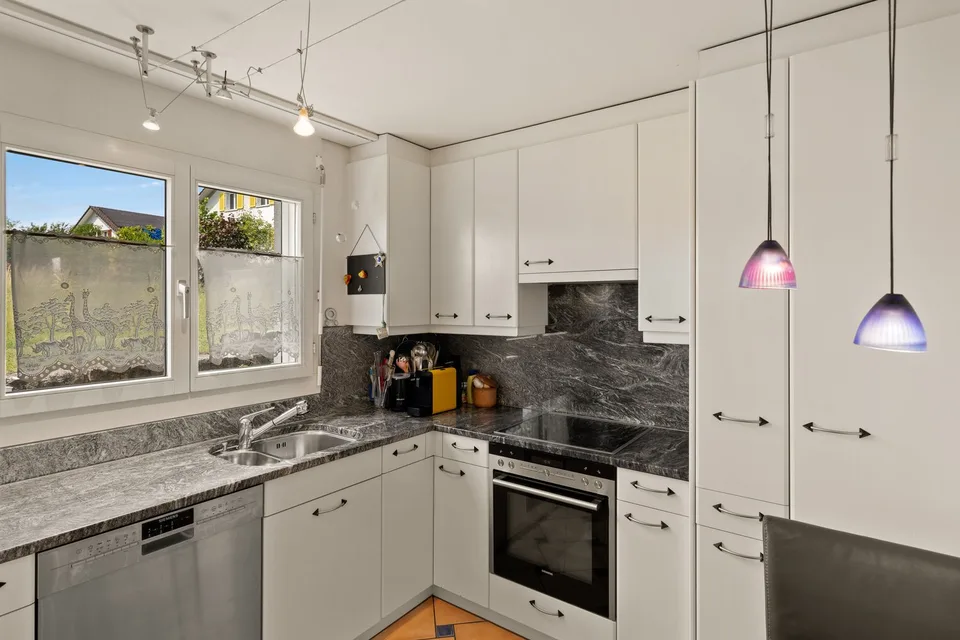 Casa bifamiliare di 5,5 locali affascinante a Hedingen – foto 5 di 14