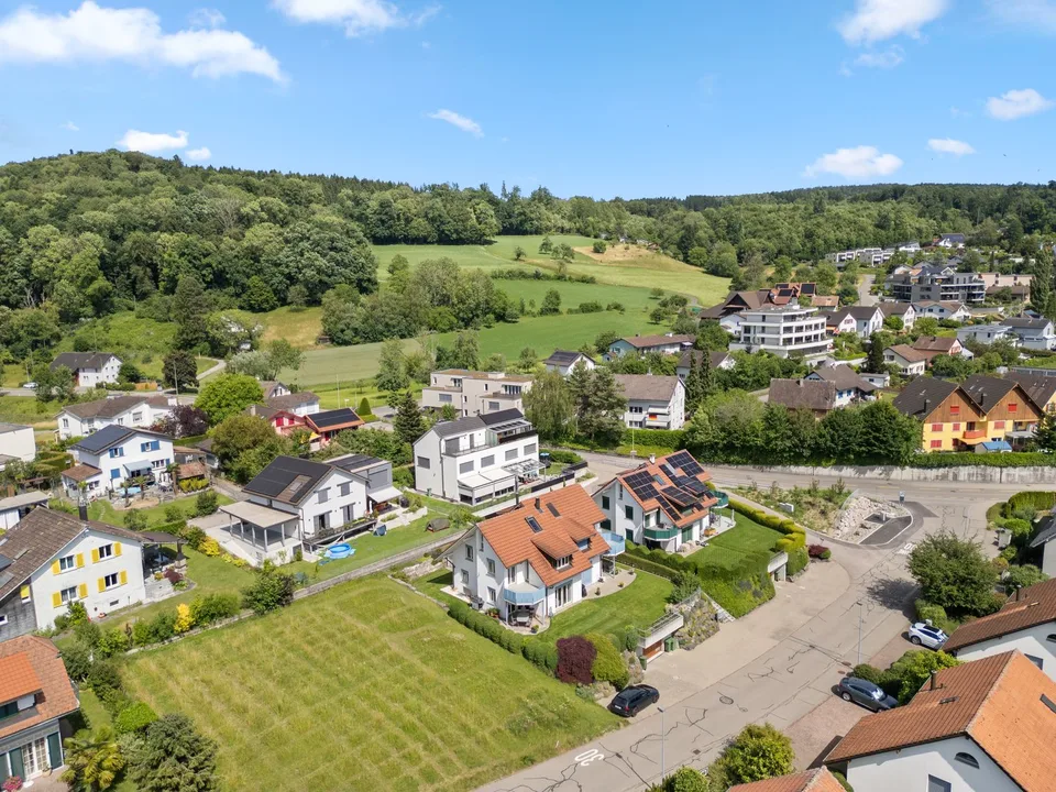 Casa bifamiliare di 5,5 locali affascinante a Hedingen – foto 13 di 14