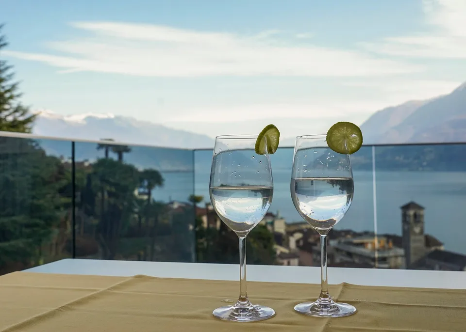 DOLCE VITA & LAGO a Brissago: Appartamento di 2 locali speciale con vista mozzafiato sul lago – foto 10 di 16