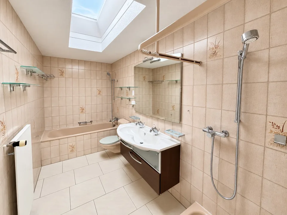 Grosszügige 3½-Zimmer-Wohnung mit 71 m² Terrasse ins Grüne – Foto 7 von 12