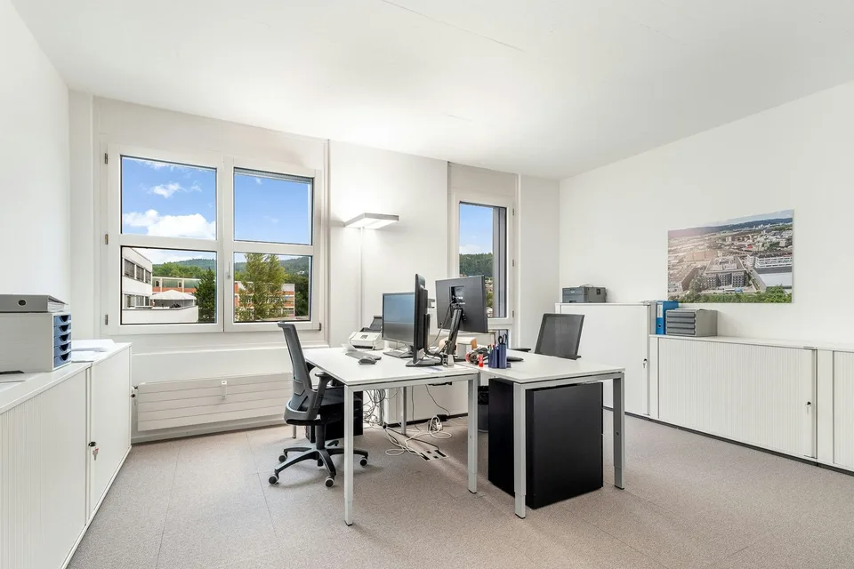 PLAZA | Espace de bureau prêt à être occupé – photo 2 sur 7