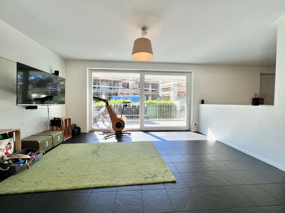 Ampio appartamento duplex a livello del giardino, edificio Minergie – foto 4 di 13