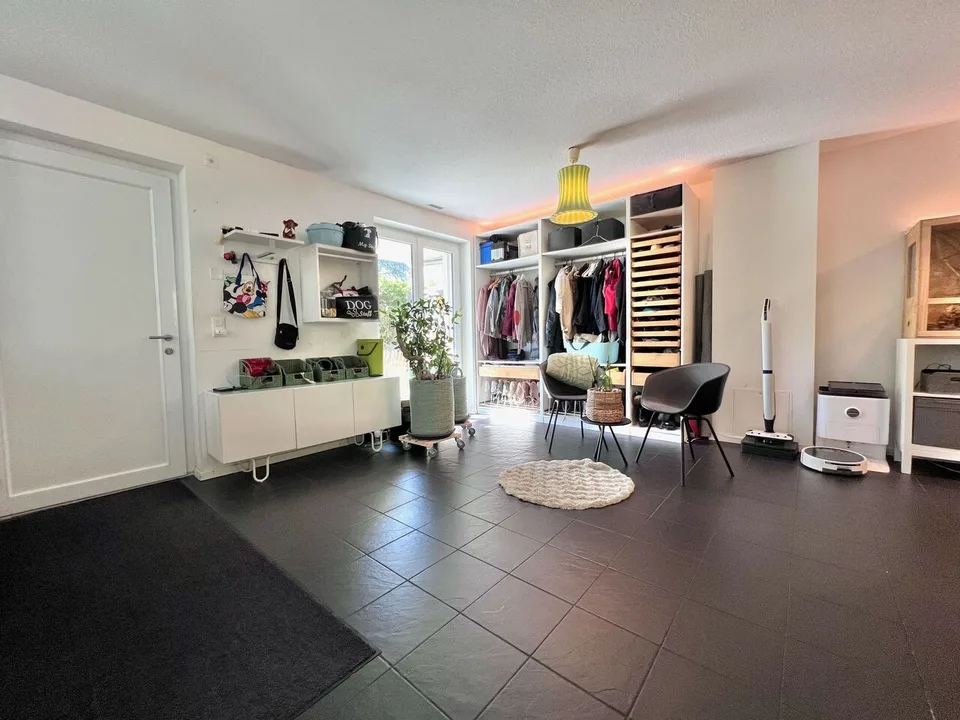 Ampio appartamento duplex a livello del giardino, edificio Minergie – foto 6 di 13