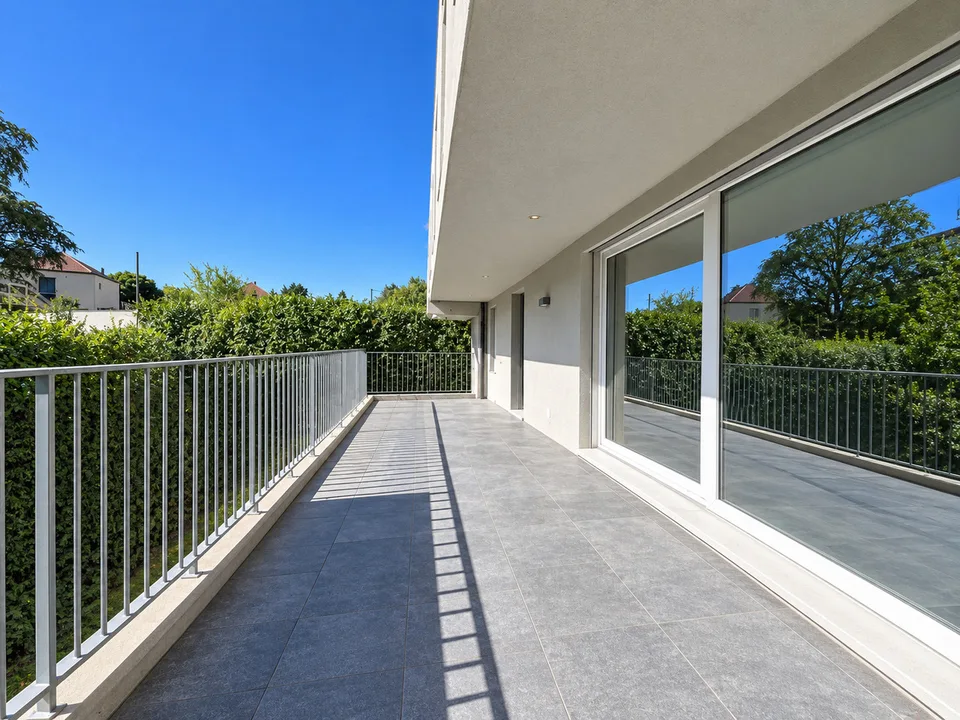 Ampio appartamento duplex a livello del giardino, edificio Minergie – foto 9 di 13