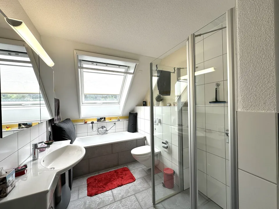 Grosszügige Attika-Maisonettewohnung in TOP-Zustand – Foto 8 von 17