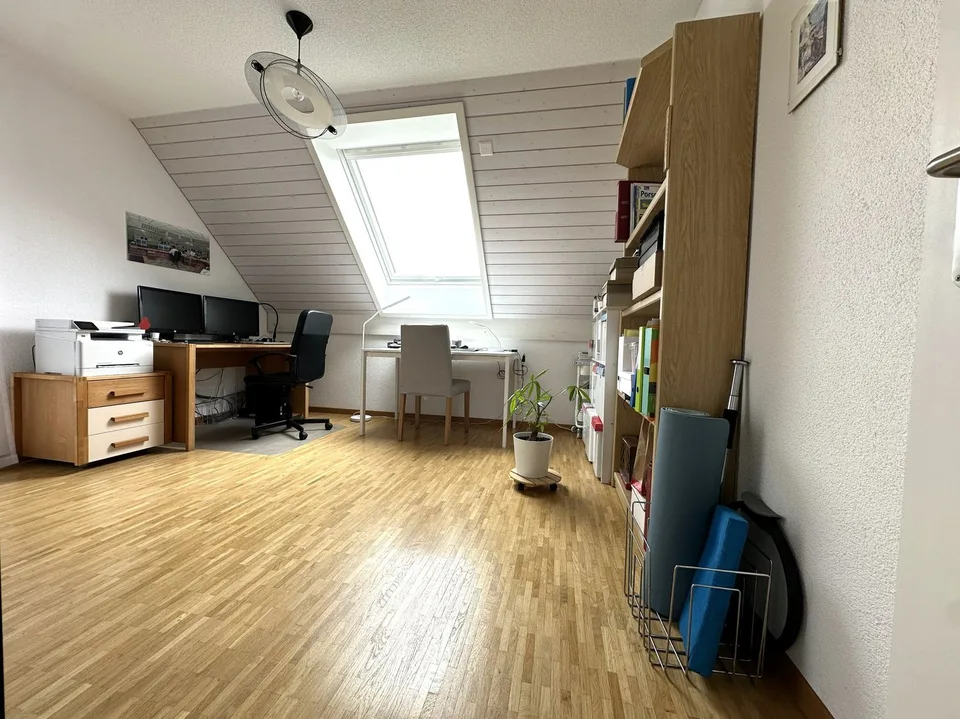 Grosszügige Attika-Maisonettewohnung in TOP-Zustand – Foto 4 von 17