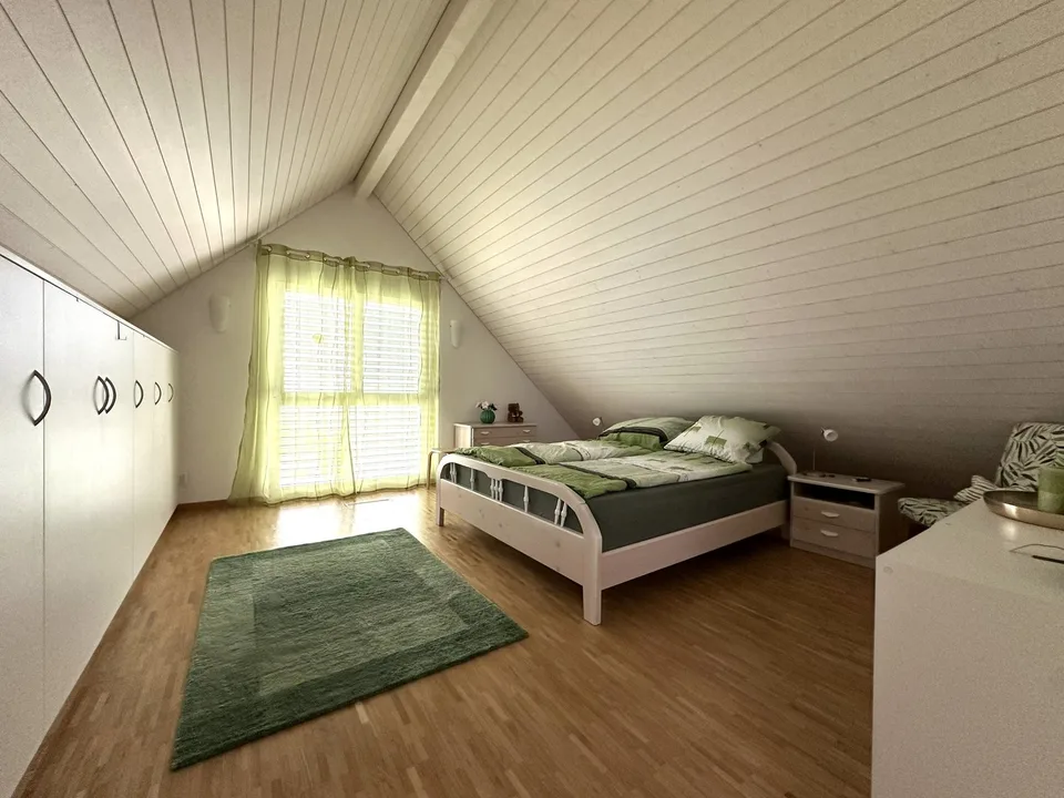 Grosszügige Attika-Maisonettewohnung in TOP-Zustand – Foto 10 von 17