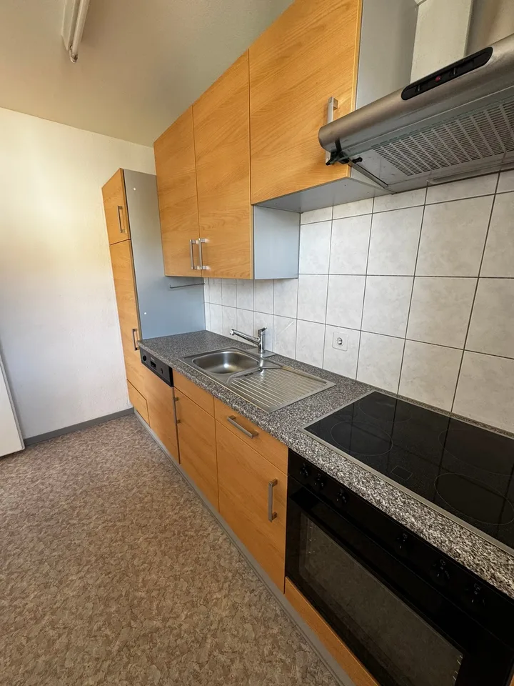 Appartement lumineux 4.5 pièces avec balcon et vue sur les montagnes à Bellach – photo 5 sur 13
