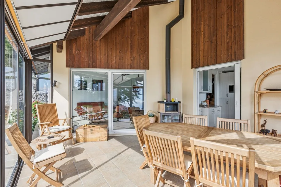 Bella villa individuale con un bel giardino e 2 garage – foto 6 di 13