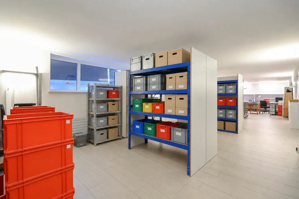 Espace commercial polyvalent à louer près de la gare – photo 3 sur 12