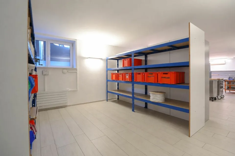 Espace commercial polyvalent à louer près de la gare – photo 4 sur 12