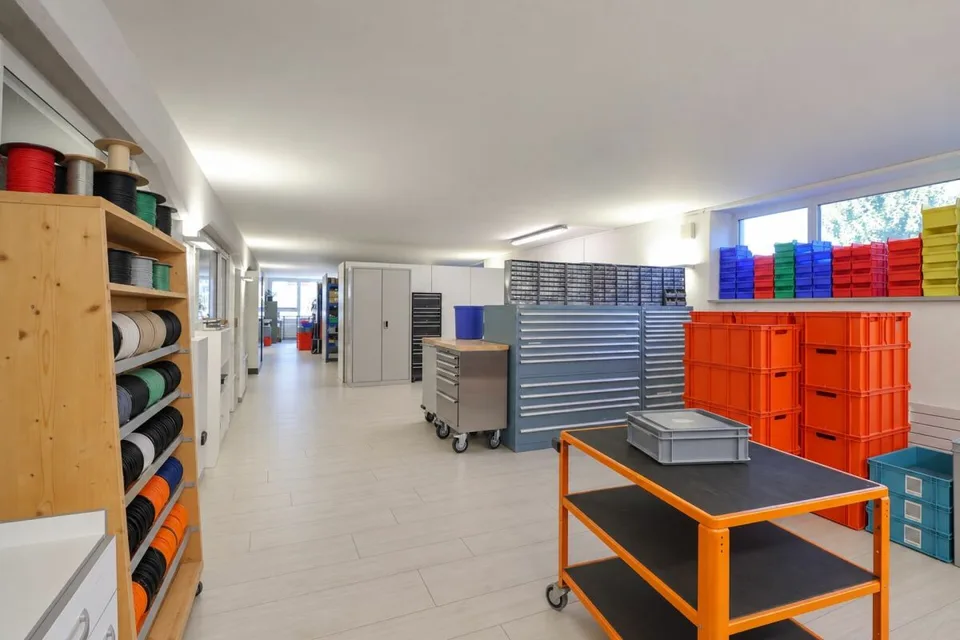 Espace commercial polyvalent à louer près de la gare – photo 5 sur 12