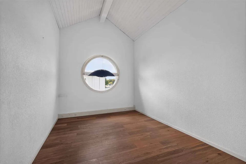 Büros in Saint-Sulpice zur Miete mit Seeblick – Foto 6 von 11