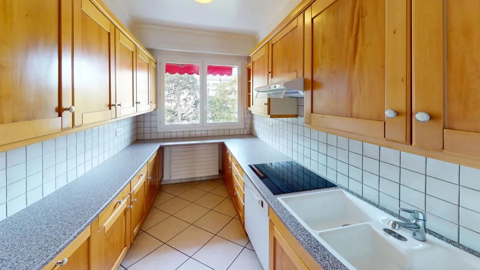 Blühend - Schönes 4-Zimmer-Durchgangsapartment im 6. Stock – Foto 3 von 17
