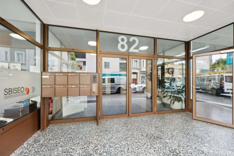 Bureaux Plug & Work à un emplacement idéal ! Près de la gare CFF Bâle (surface partielle possible également) – photo 9 sur 13
