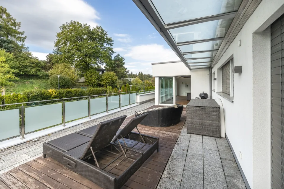 Moderne und grosszügige Attika-Wohnung an ruhiger Lage – Foto 11 von 13