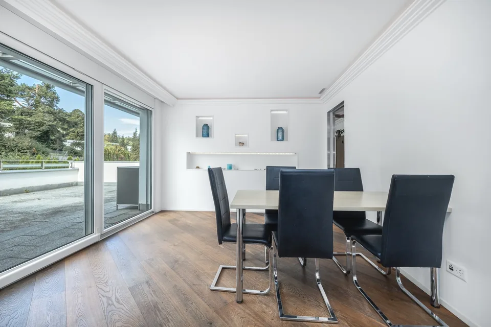 Moderne und grosszügige Attika-Wohnung an ruhiger Lage – Foto 6 von 13
