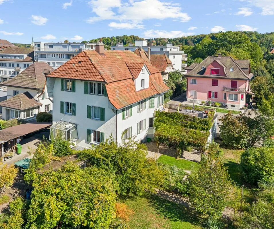 Ein Haus mit Geschichte - Dreifamilienhaus mit Studio und Ladenlokal Kopie – Foto 3 von 21