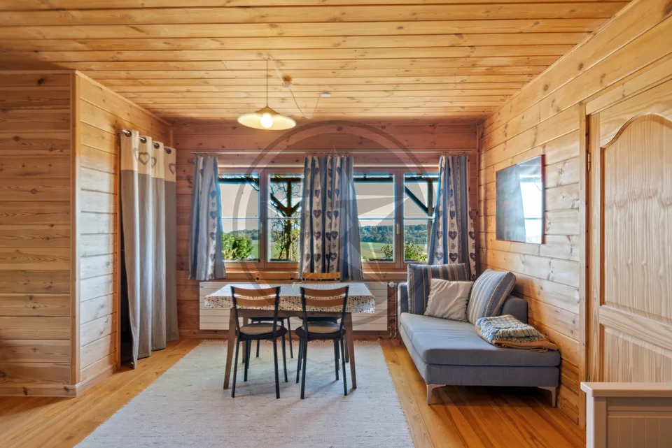 Une maison chaleureuse aux multiples possibilités à Diesse – photo 2 sur 13
