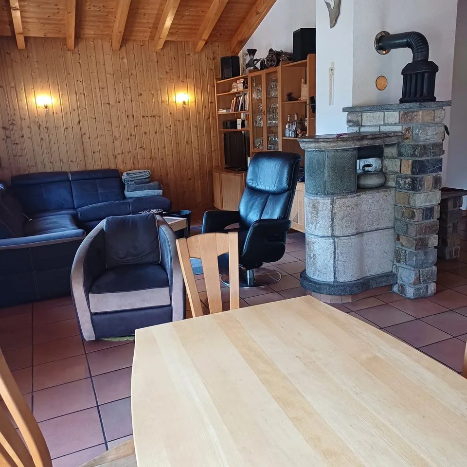 Einfamilienhaus 5.5 Zimmer zur Miete für ein Jahr in Vollèges – Foto 3 von 8