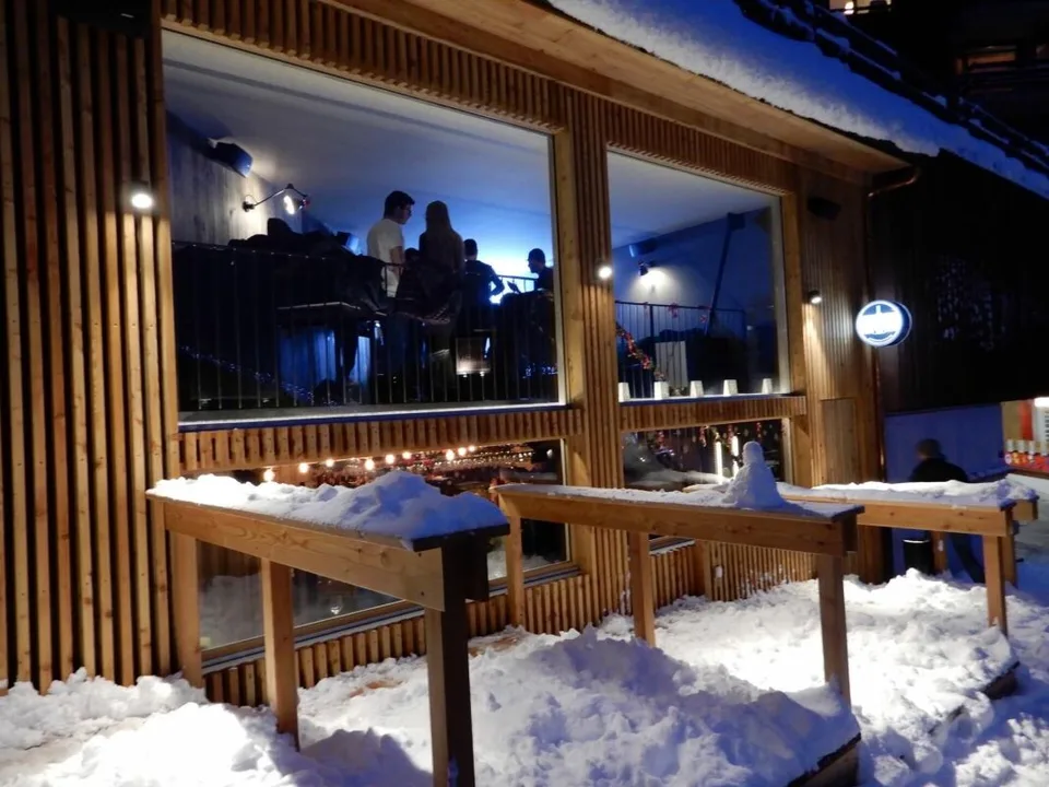 MYTIQUE BAR LA GRANGE – photo 6 sur 10