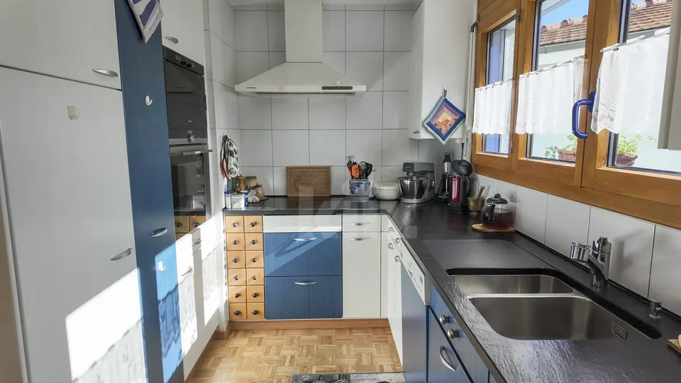 Splendida casa familiare con grande giardino – foto 4 di 13