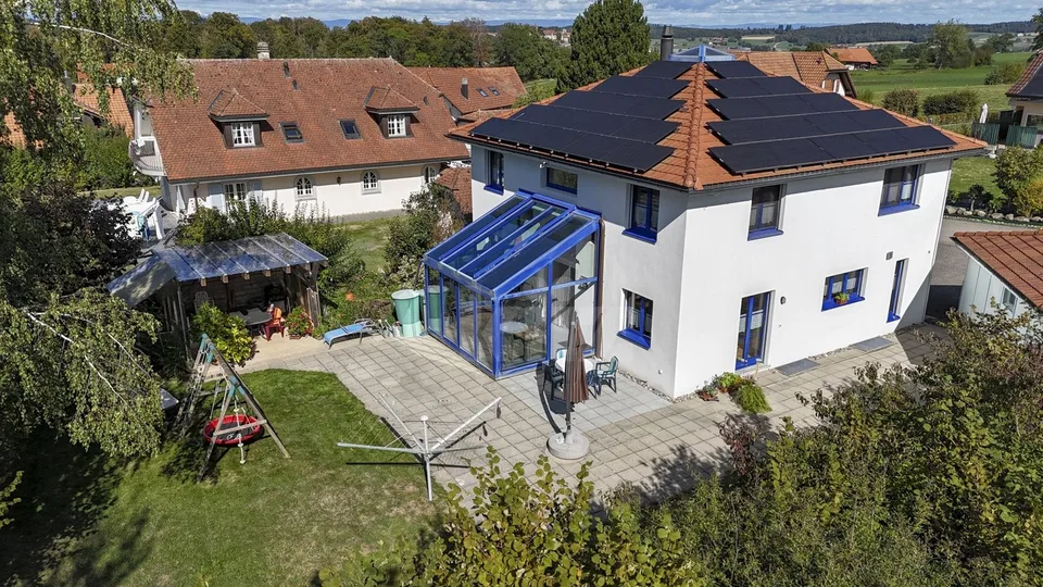Splendida casa familiare con grande giardino – foto 2 di 13