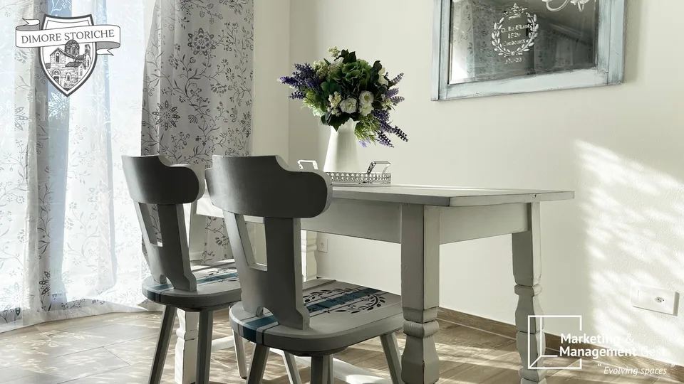 AMMOBILIATO 3.5 DI GRANDE CHARME, RICERCATO, SILENZIOSO – foto 8 di 30
