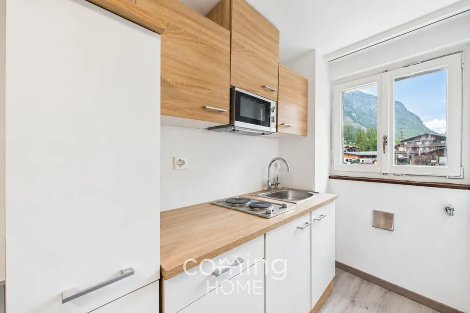 Deliziosa metà di casa con tre unità abitative nella valle di Saas. – foto 9 di 16