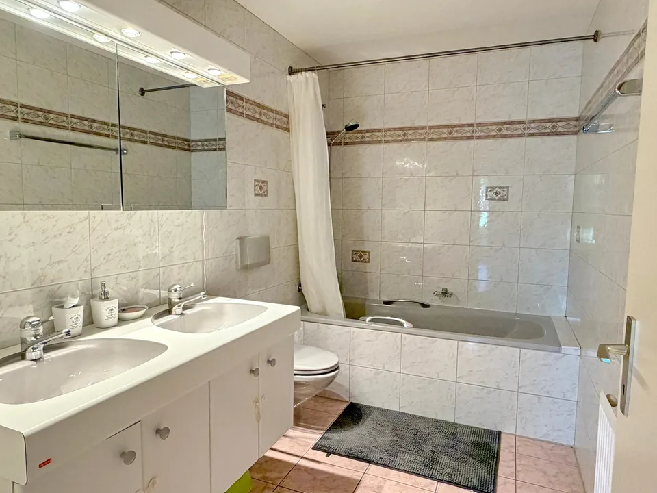 Appartamento di 3.5 locali con vista panoramica a La Croix (Lutry), terrazza, giardino – foto 11 di 17