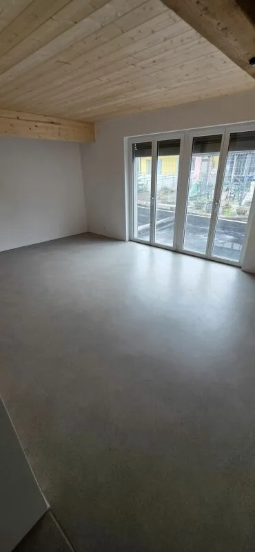 Nouveau 2.5 pièces duplex à louer à Thörishaus! – photo 10 sur 12