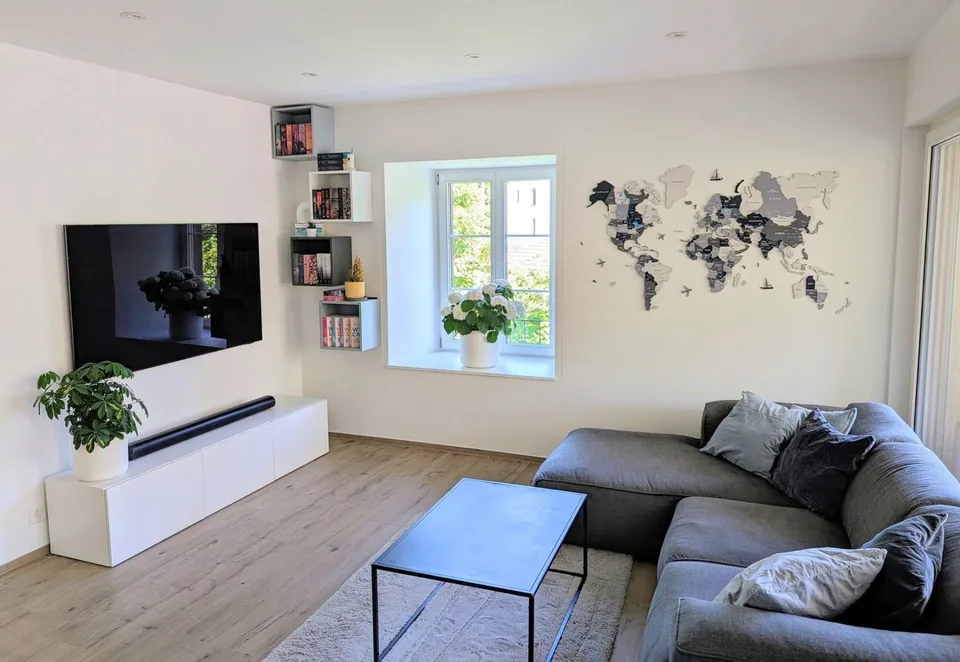 Neuwertige 3.5-Zi.-Wohnung inkl. 2 Parkplätze – Foto 3 von 8
