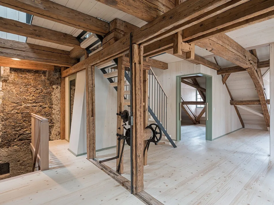 3.5-Room Maisonette with Loggia in Bremgarten – photo 9 of 12