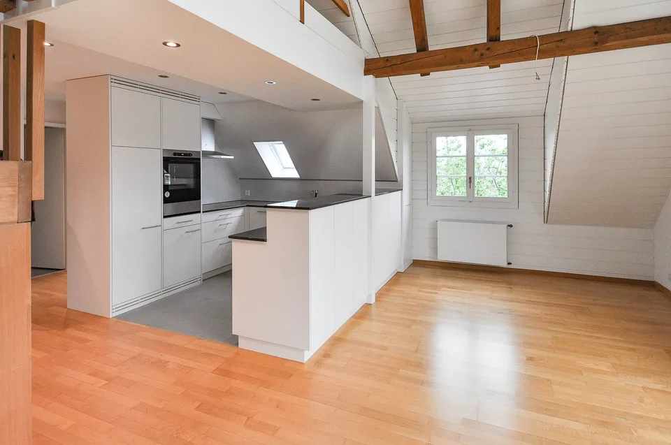 Charmant appartement de 3,5 pièces en maisonnette dans un immeuble ancien à Affoltern am Albis – photo 4 sur 11