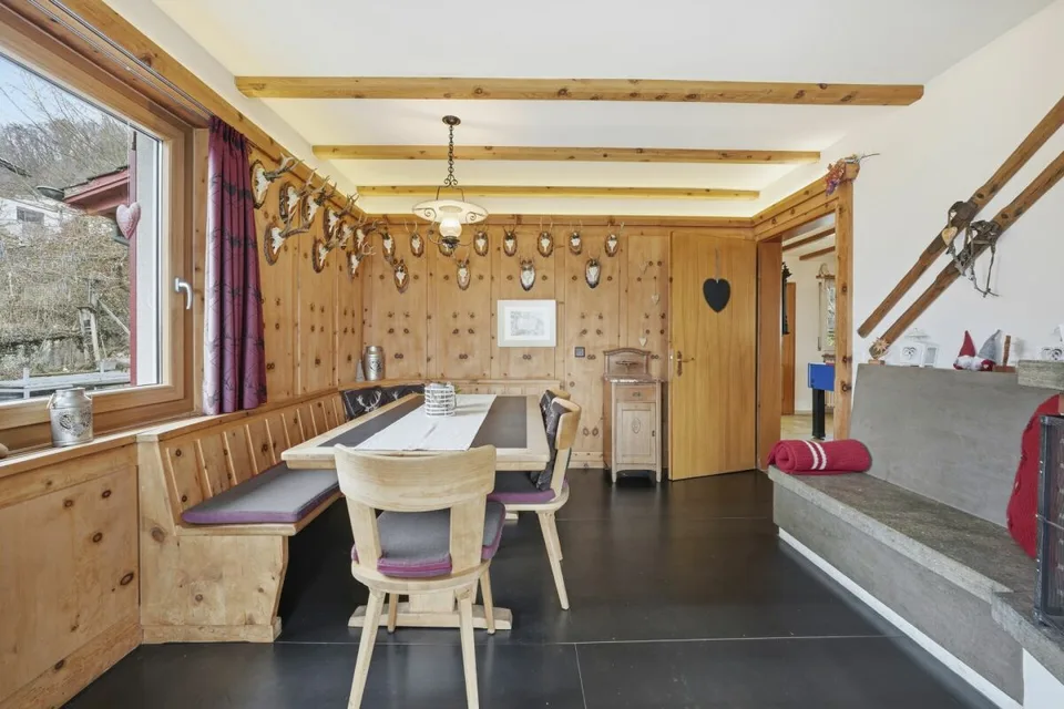 Tenuta unica con piscina naturale, vigneto e oasi di spa in una posizione da sogno a Klingnau – foto 10 di 30