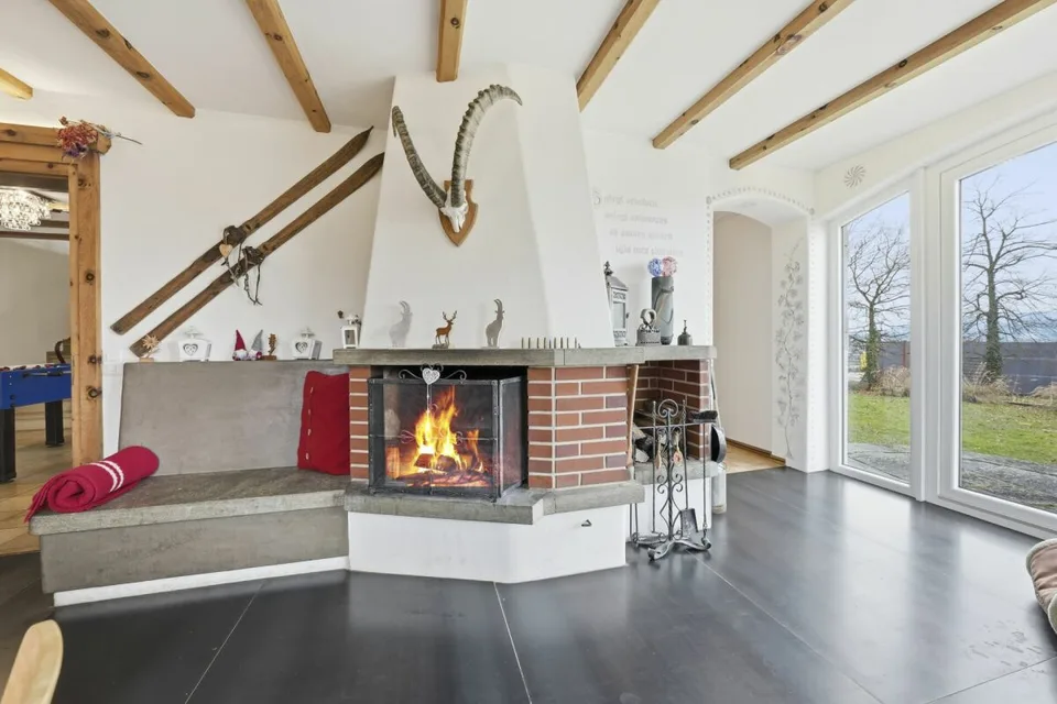 Tenuta unica con piscina naturale, vigneto e oasi di spa in una posizione da sogno a Klingnau – foto 9 di 30