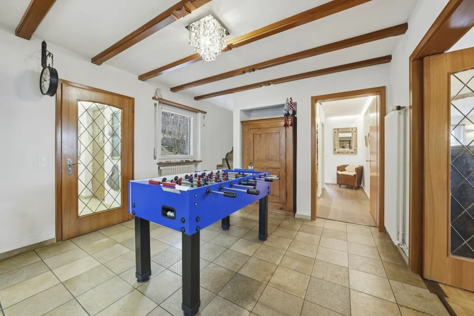 Tenuta unica con piscina naturale, vigneto e oasi di spa in una posizione da sogno a Klingnau – foto 14 di 30