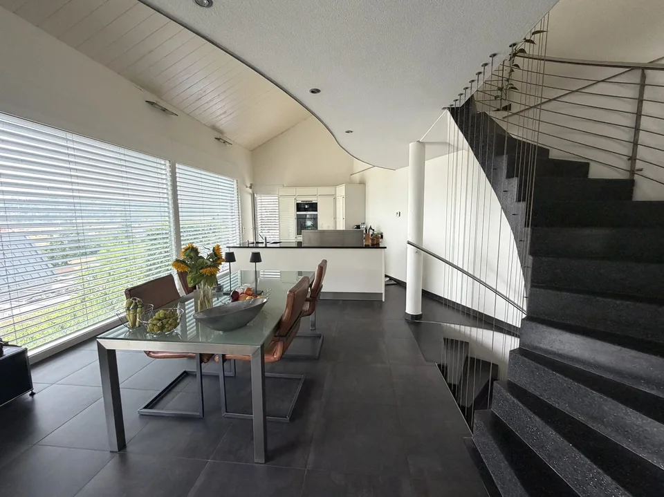 Design-Haus mit herrlicher Fernsicht! – Foto 3 von 12
