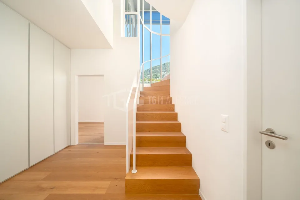 ATTICO DUPLEX CON ROOF E VISTA LAGO – foto 11 di 24